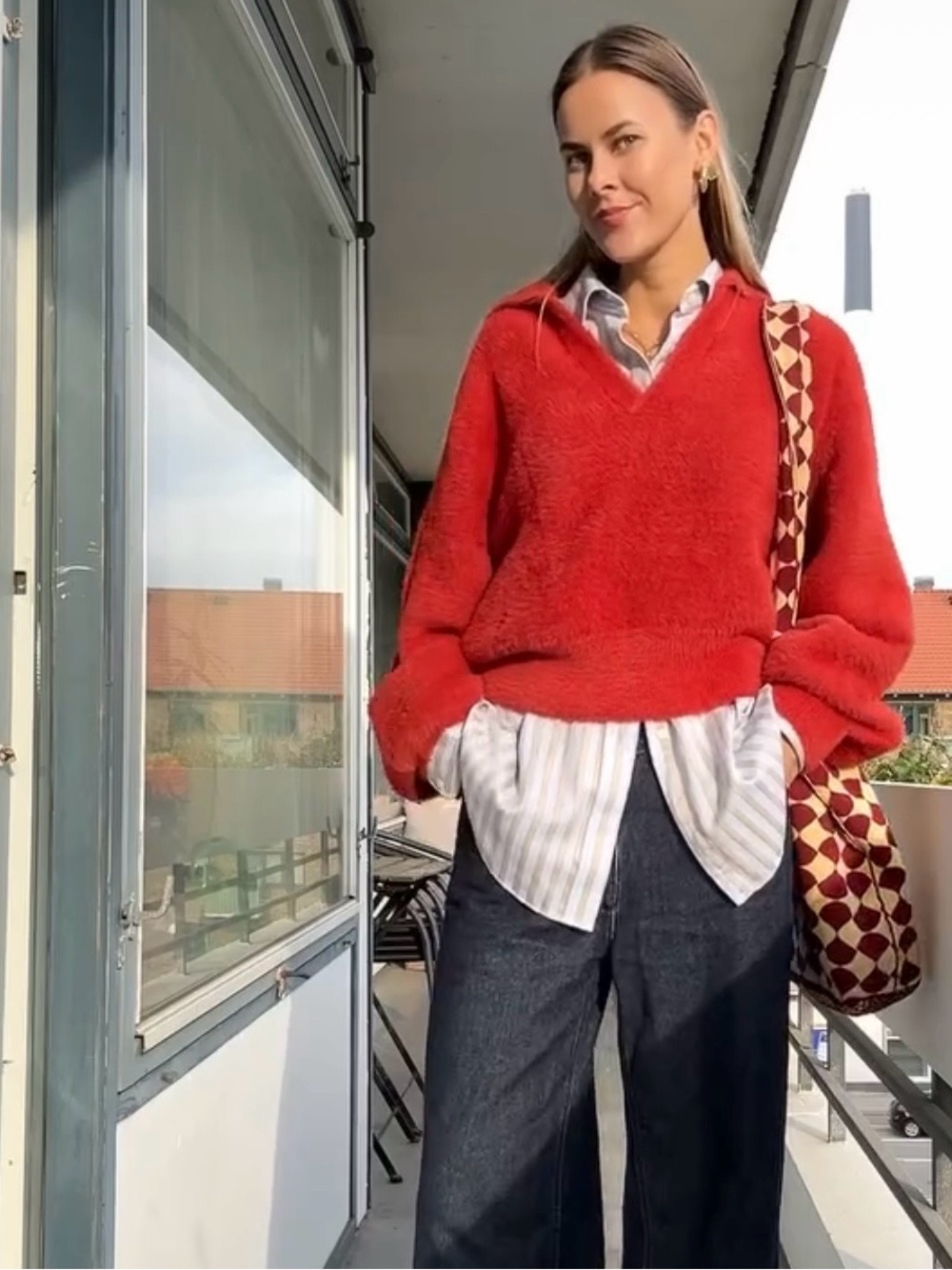 Stine Goya V-Neck Sweater - Red
Ochre